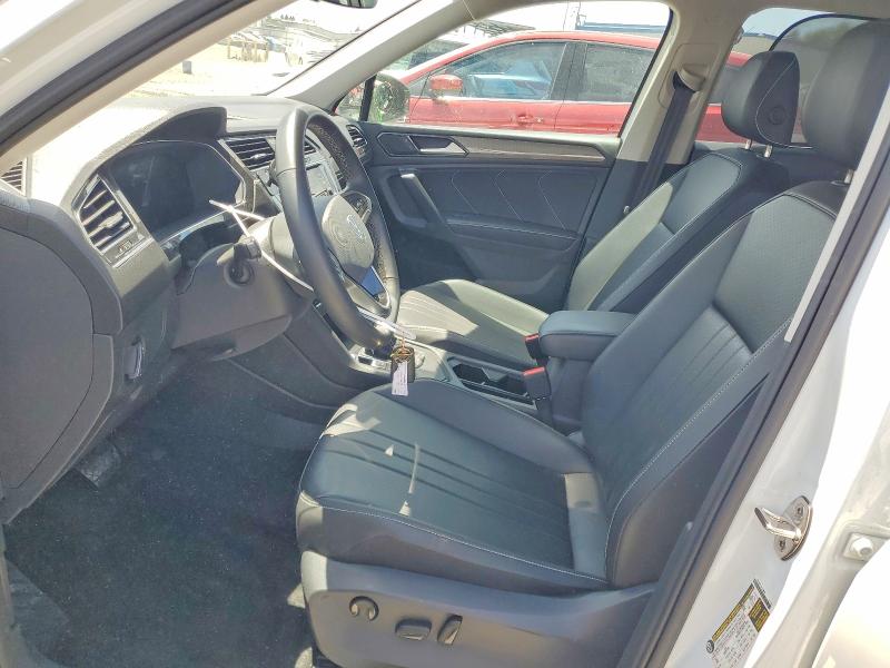 59361516 :رقم المزاد ، 3VV3B7AX9PM125048 vin ، 2023 Volkswagen Tiguan مزاد بيع