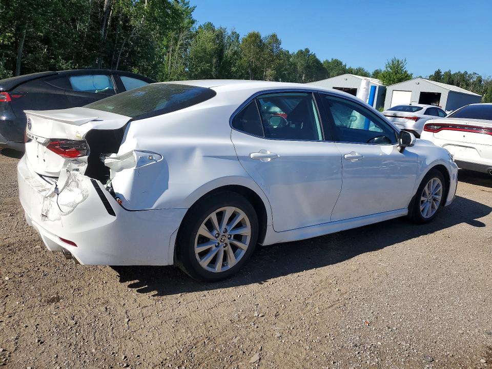 2022 Toyota Camry მანქანა იყიდება აუქციონზე, vin: 4T1G11AK3NU061825, აუქციონის ნომერი: 62663056