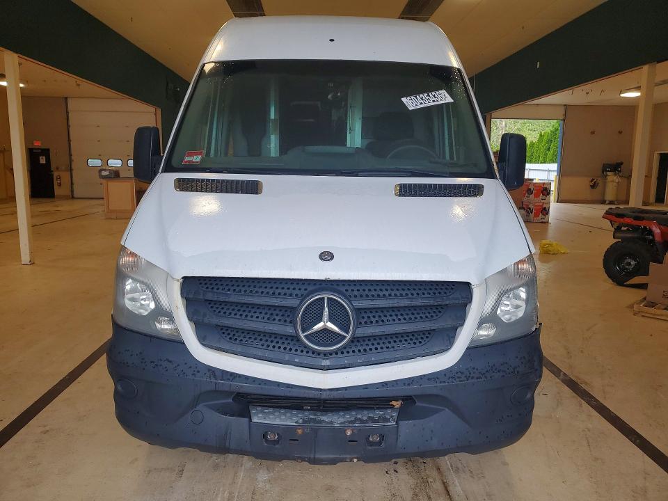 60435436 :رقم المزاد ، WD3PE8DE9E5901683 vin ، 2014 Mercedes-benz Sprinter مزاد بيع