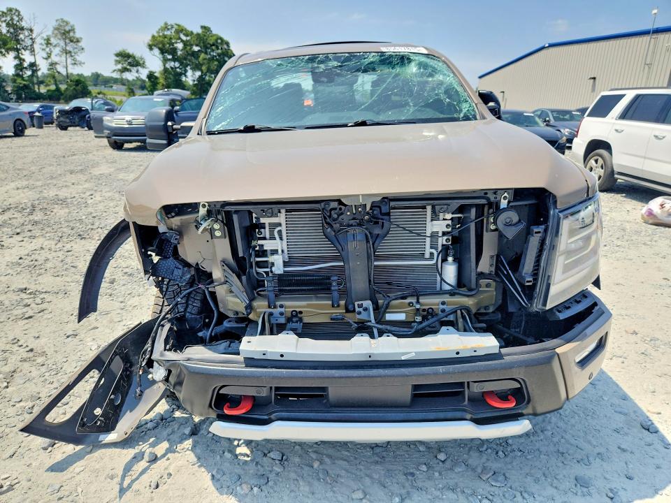 2024 Nissan Titan მანქანა იყიდება აუქციონზე, vin: 1N6AA1ED0RN101474, აუქციონის ნომერი: 85617815