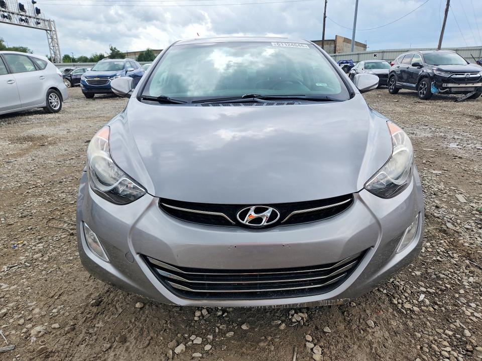 61124646 :رقم المزاد ، KMHDH4AE7DU635352 vin ، 2013 Hyundai Elantra مزاد بيع