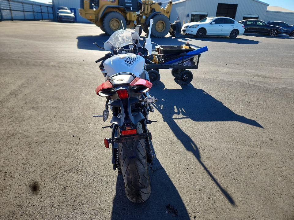 2016 Yamaha Yzfr1s მანქანა იყიდება აუქციონზე, vin: JYARN42Y6GA000359, აუქციონის ნომერი: 62801026