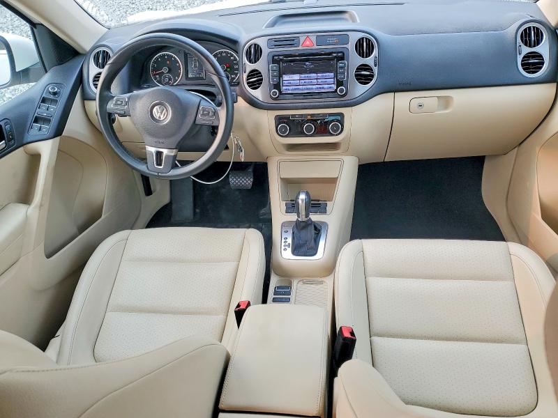 Продаж на аукціоні авто 2011 Volkswagen Tiguan, vin: WVGBV7AX2BW549659, номер лоту: 61110016