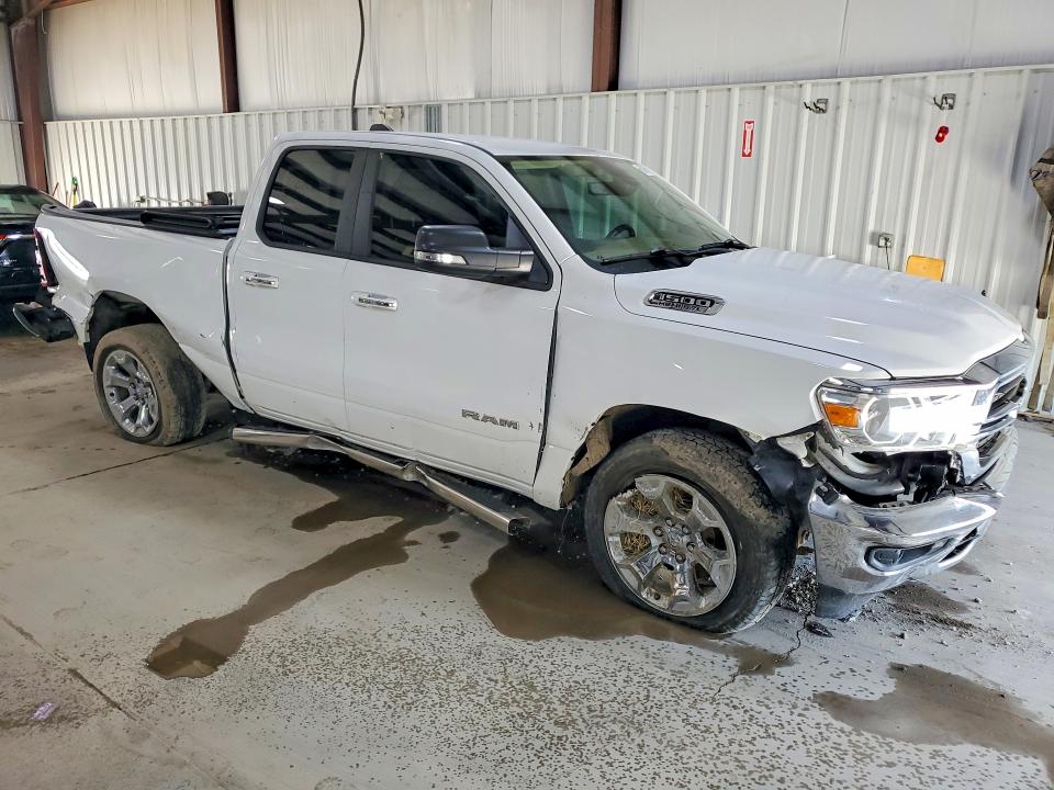 60822436 :رقم المزاد ، 1C6SRFBT1KN886321 vin ، 2019 Ram 1500 مزاد بيع