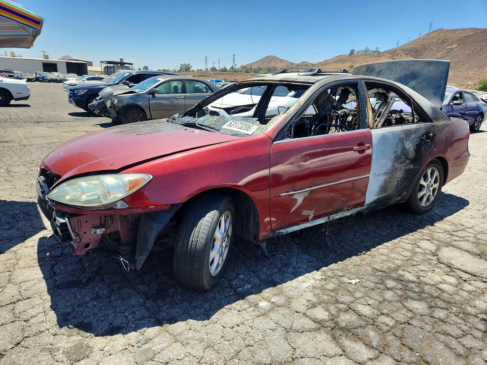 63173206 :رقم المزاد ، 4T1BF32K15U101695 vin ، 2005 Toyota Camry مزاد بيع