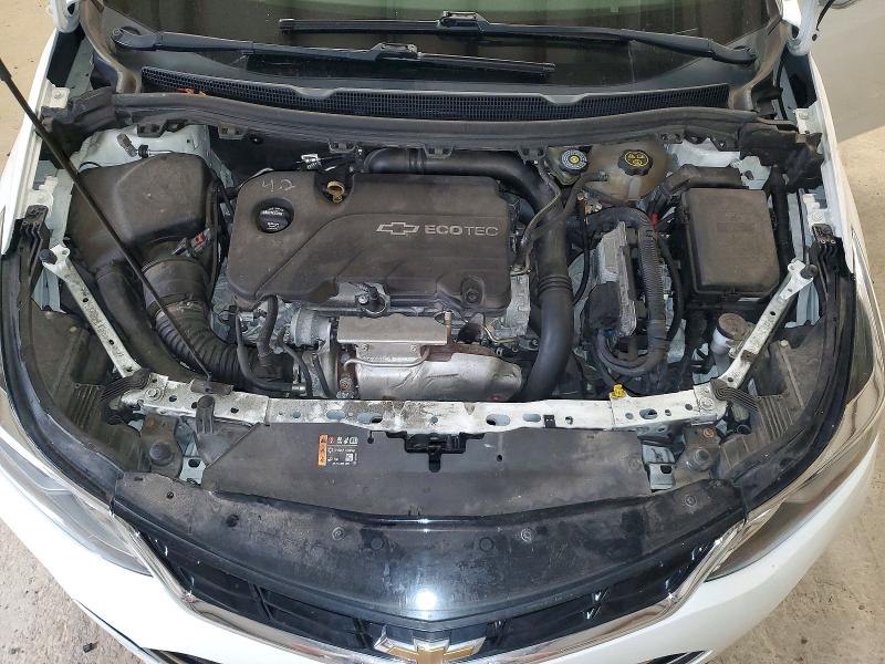 61697866 :رقم المزاد ، 1G1BE5SM6J7115551 vin ، 2018 Chevrolet Cruze مزاد بيع