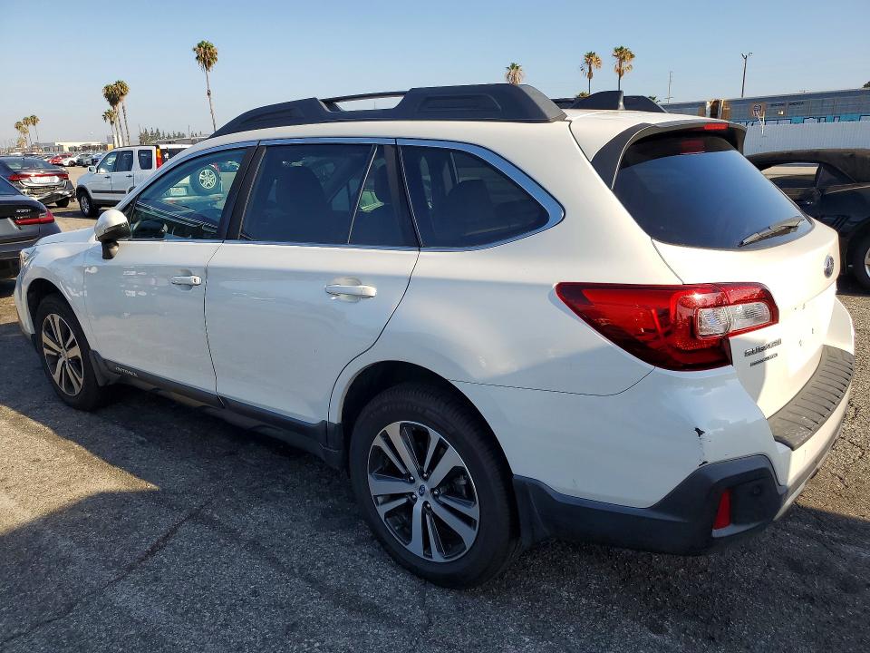 60748026 :رقم المزاد ، 4S4BSANC1J3363110 vin ، 2018 Subaru Outback مزاد بيع