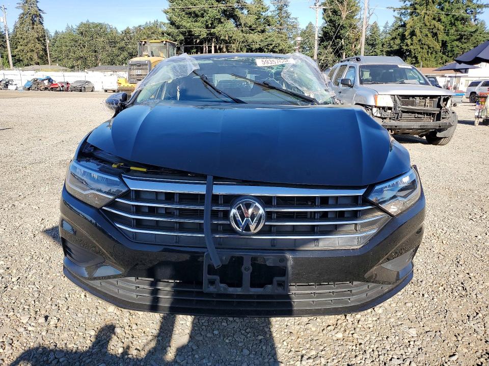 59357596 :رقم المزاد ، 3VWC57BU3MM003045 vin ، 2021 Volkswagen Jetta مزاد بيع