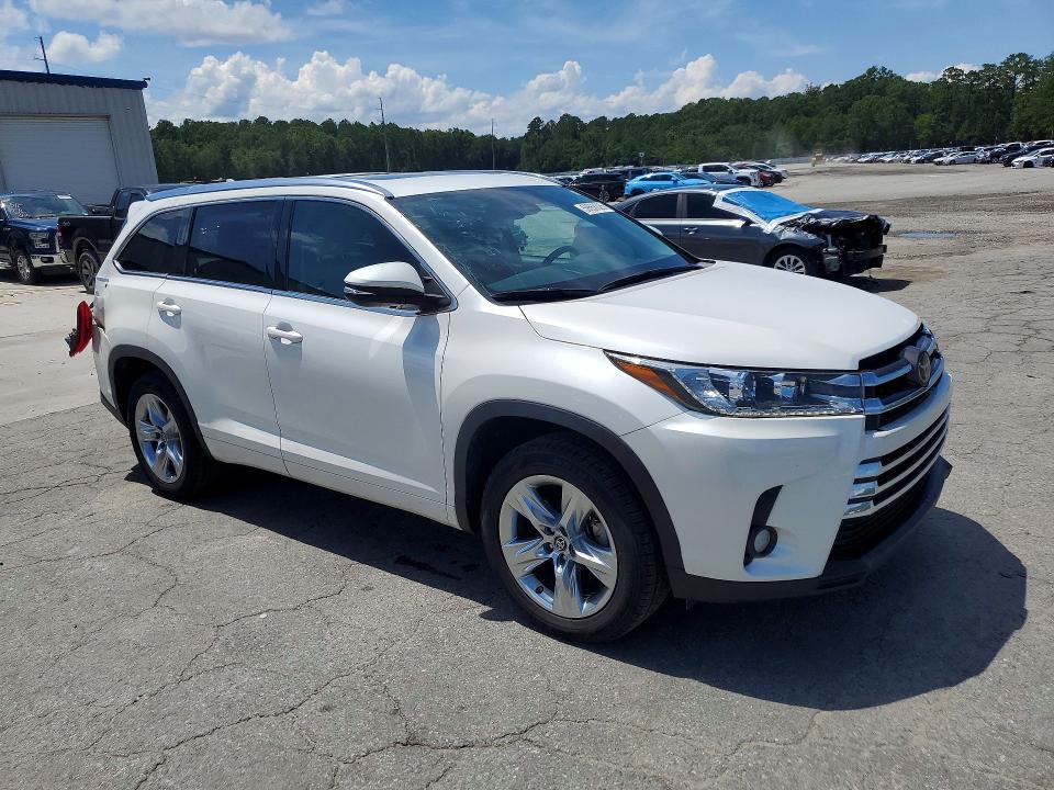2018 Toyota Highlander მანქანა იყიდება აუქციონზე, vin: 5TDYZRFH9JS273768, აუქციონის ნომერი: 59668526