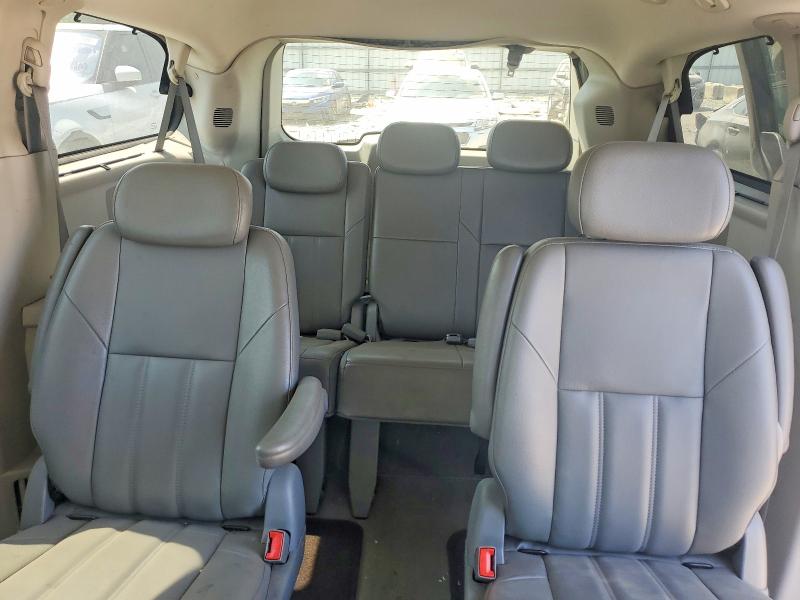 Продажа на аукционе авто 2008 Chrysler Town & Country, vin: 2A8HR54P78R827632, номер лота: 61208146