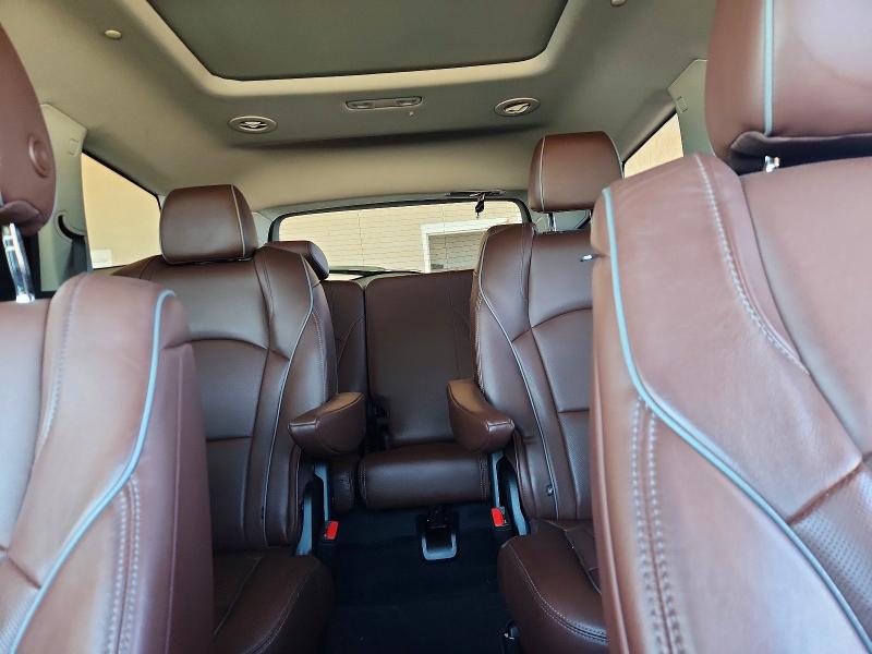 58914686 :رقم المزاد ، 5GAERDKW5MJ138977 vin ، 2021 Buick Enclave مزاد بيع