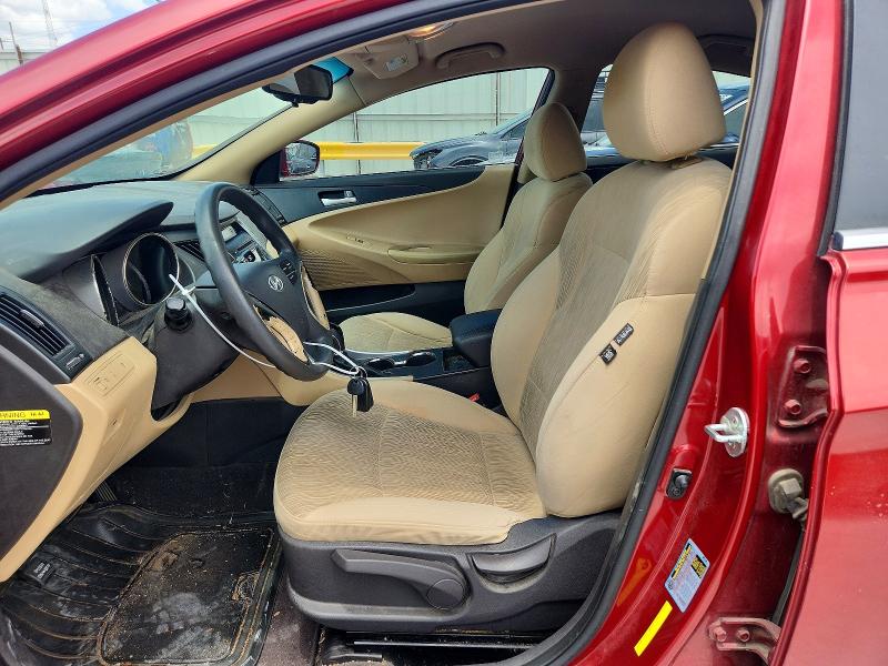 61215346 :رقم المزاد ، 5NPEB4AC0DH608352 vin ، 2013 Hyundai Sonata مزاد بيع