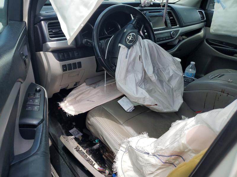 Продаж на аукціоні авто 2015 Toyota Highlander, vin: 5TDZKRFH9FS108173, номер лоту: 61117886