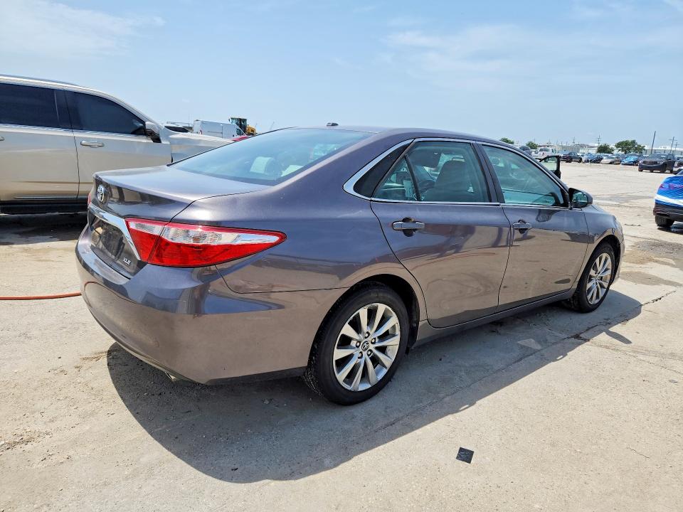 2015 Toyota Camry მანქანა იყიდება აუქციონზე, vin: 4T1BF1FK5FU966346, აუქციონის ნომერი: 61362596