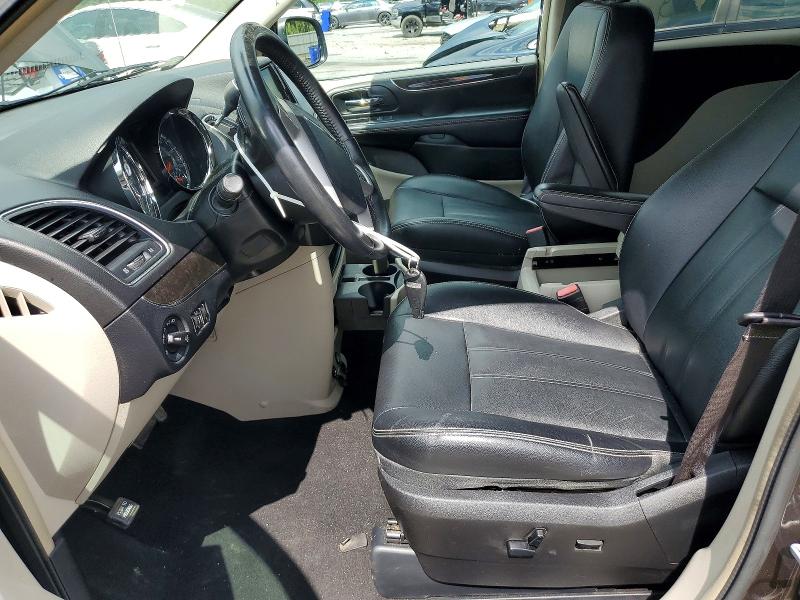 60879796 :رقم المزاد ، 2C4RC1BG7GR295077 vin ، 2016 Chrysler Town & Country مزاد بيع