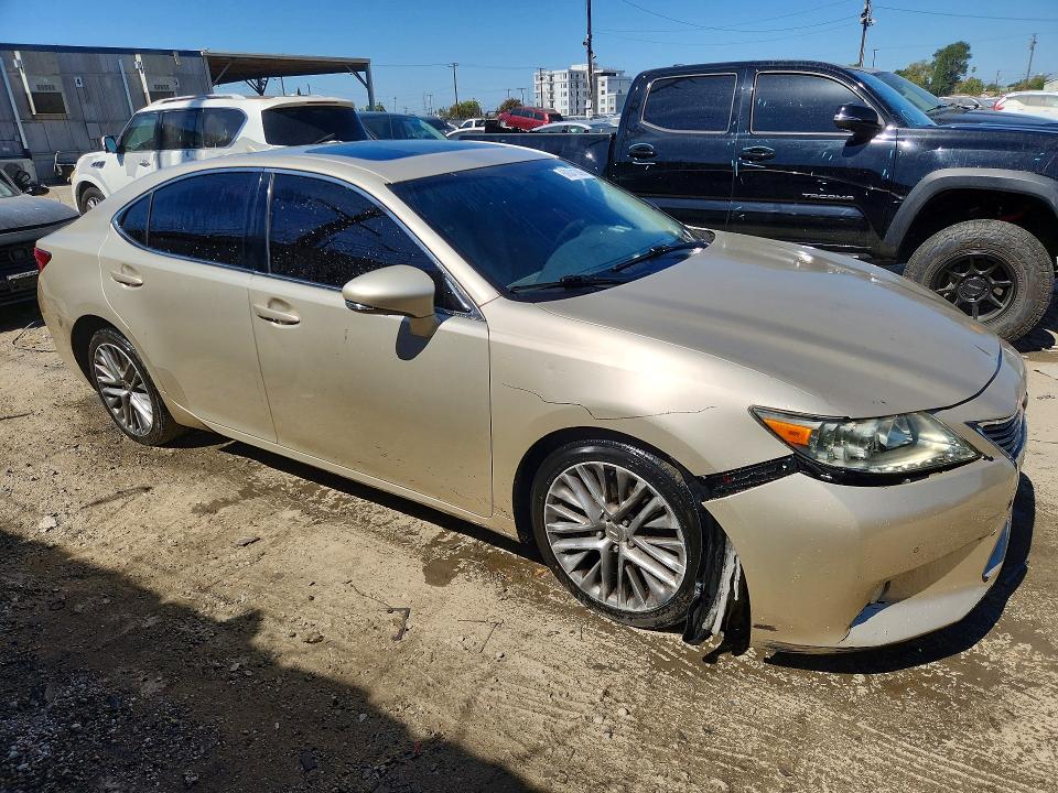 60041006 :رقم المزاد ، JTHBK1GG9D2050982 vin ، 2013 Lexus Es مزاد بيع