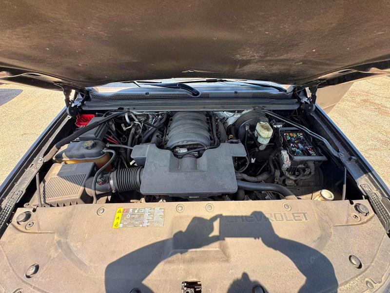 2018 Chevrolet Suburban მანქანა იყიდება აუქციონზე, vin: 1GNSKHKC4JR238205, აუქციონის ნომერი: 62327976