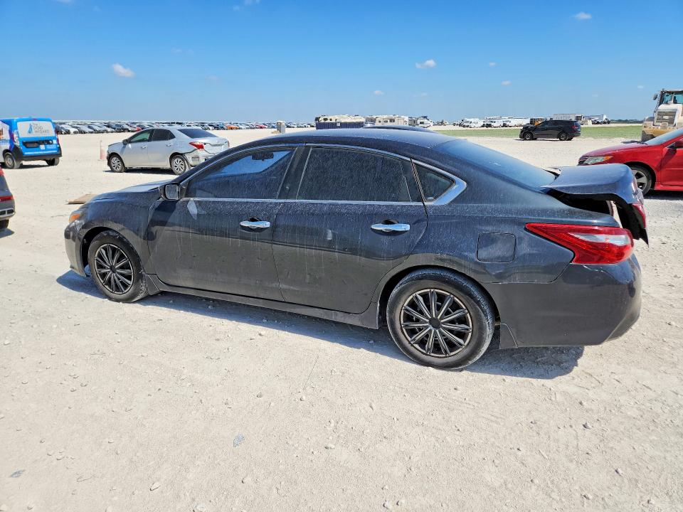 Продаж на аукціоні авто 2018 Nissan Altima, vin: 1N4AL3APXJC270951, номер лоту: 59336186