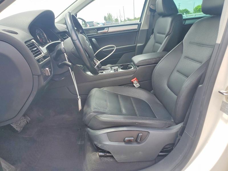 61584576 :رقم المزاد ، WVGFF9BP5BD002471 vin ، 2011 Volkswagen Touareg مزاد بيع