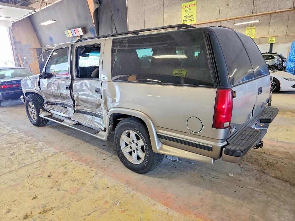 Продаж на аукціоні авто 1999 Chevrolet Suburban, vin: 1GNFK16R4XJ443652, номер лоту: 58874616