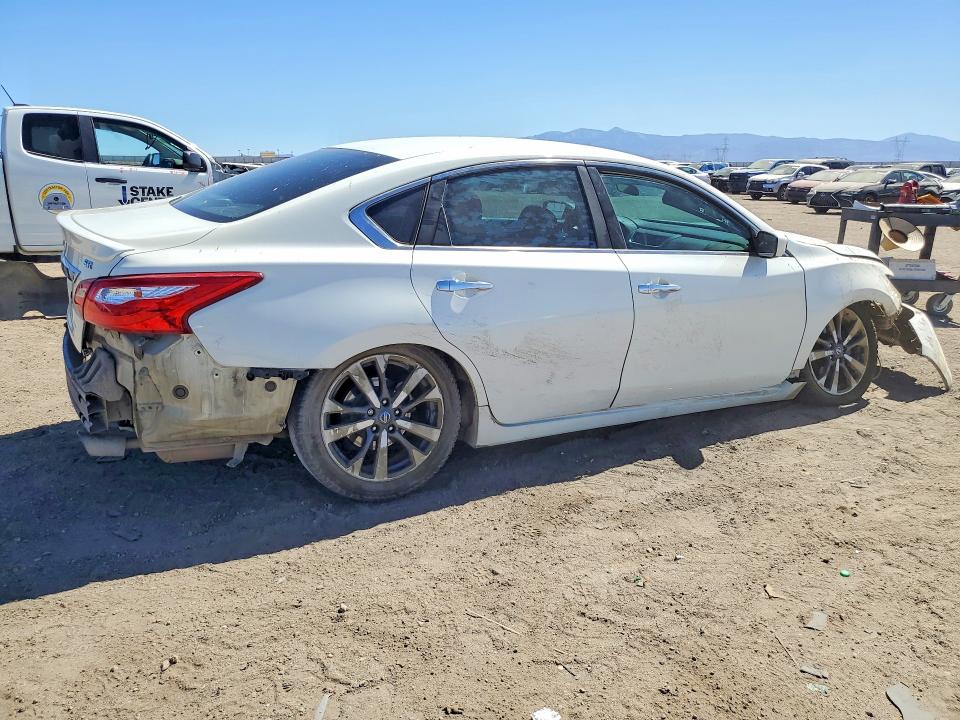 63186166 :رقم المزاد ، 1N4AL3AP4GC245715 vin ، 2016 Nissan Altima مزاد بيع
