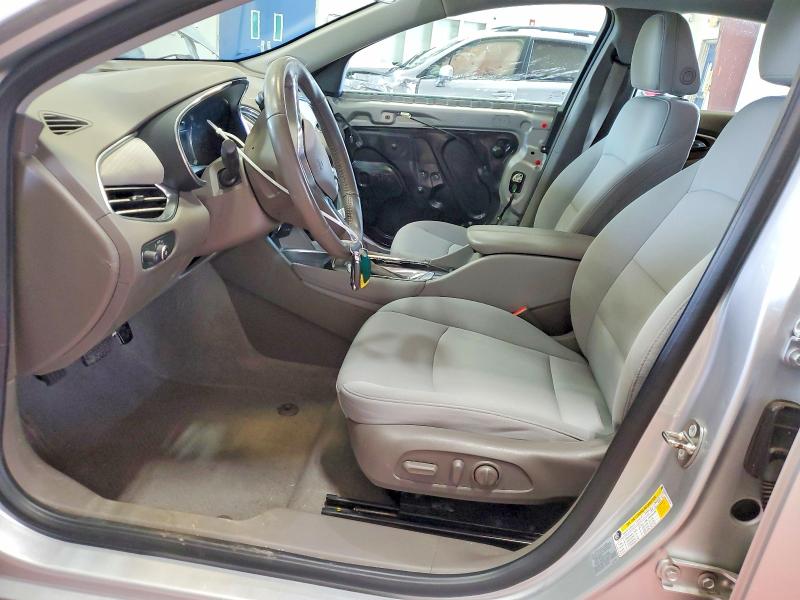 Продажа на аукционе авто 2018 Chevrolet Malibu, vin: 1G1ZD5ST9JF110794, номер лота: 60806226