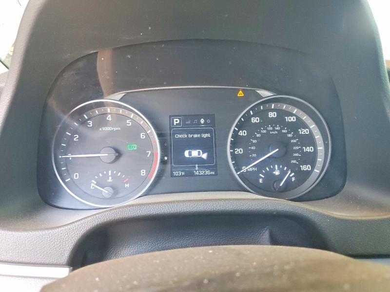 60555206 :رقم المزاد ، 5NPD84LF0JH292139 vin ، 2018 Hyundai Elantra مزاد بيع