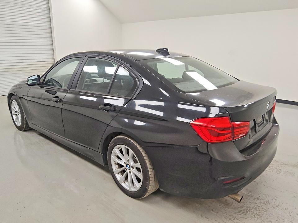 Aukcja sprzedaży 2017 Bmw 320, vin: WBA8E1G34HNU15957, numer aukcji: 61772656