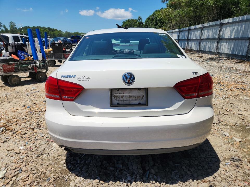 60182086 :رقم المزاد ، 1VWAT7A34EC023619 vin ، 2014 Volkswagen Passat مزاد بيع