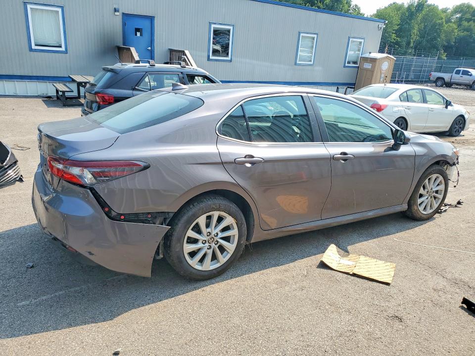 2022 Toyota Camry მანქანა იყიდება აუქციონზე, vin: 4T1C11BKXNU060006, აუქციონის ნომერი: 62289306