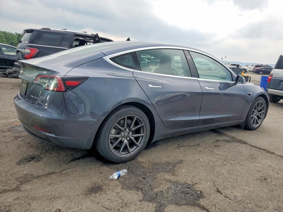 Продажа на аукционе авто 2020 Tesla Model 3, vin: 5YJ3E1EB0LF646143, номер лота: 62306446