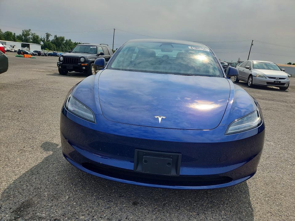 61905706 :رقم المزاد ، 5YJ3E1EA1SF054398 vin ، 2025 Tesla Model 3 مزاد بيع