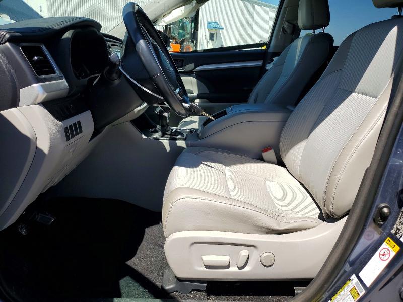 2015 Toyota Highlander მანქანა იყიდება აუქციონზე, vin: 5TDBKRFH8FS174974, აუქციონის ნომერი: 63016806