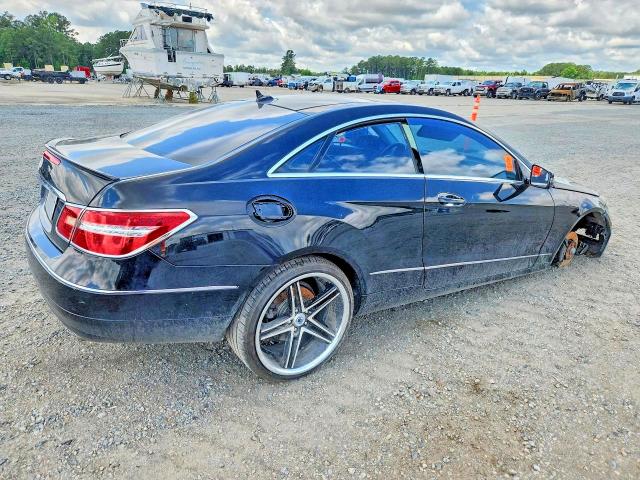 2011 Mercedes-benz E-class მანქანა იყიდება აუქციონზე, vin: WDDKJ5GB7BF064164, აუქციონის ნომერი: 60233976