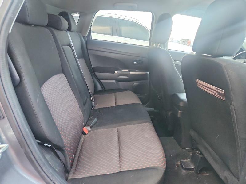 61951166 :رقم المزاد ، JA4AP3AU1JU021284 vin ، 2018 Mitsubishi Outlander Sport مزاد بيع