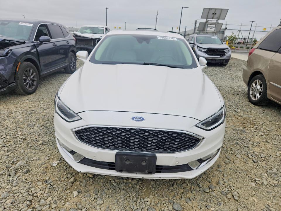 59860116 :رقم المزاد ، 3FA6P0SU1HR312951 vin ، 2017 Ford Fusion مزاد بيع