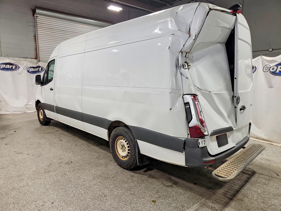 59300726 :رقم المزاد ، W1Y4DCHY1MT066848 vin ، 2021 Mercedes-benz Sprinter مزاد بيع