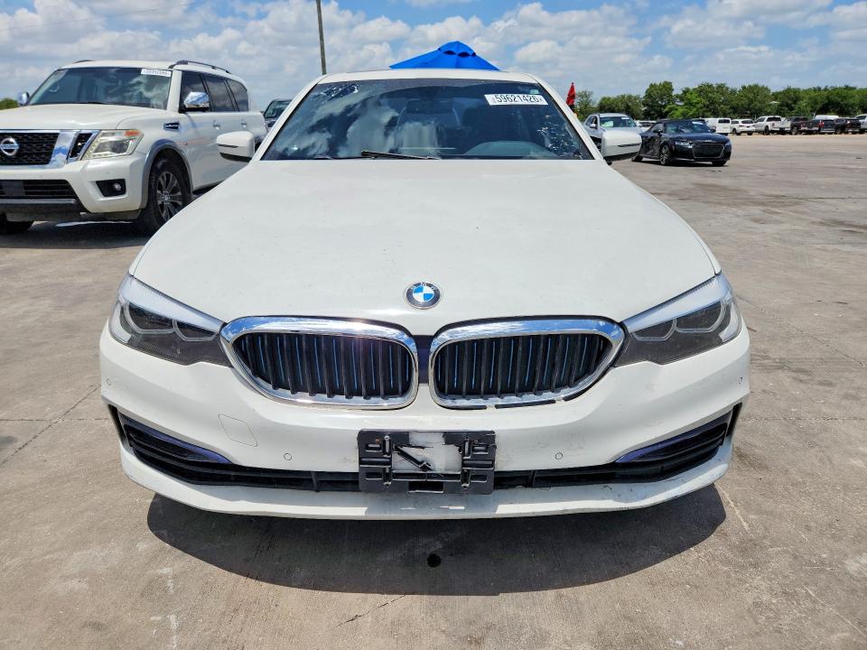 59621426 :رقم المزاد ، WBAJA9C59JB253480 vin ، 2018 Bmw 530e مزاد بيع