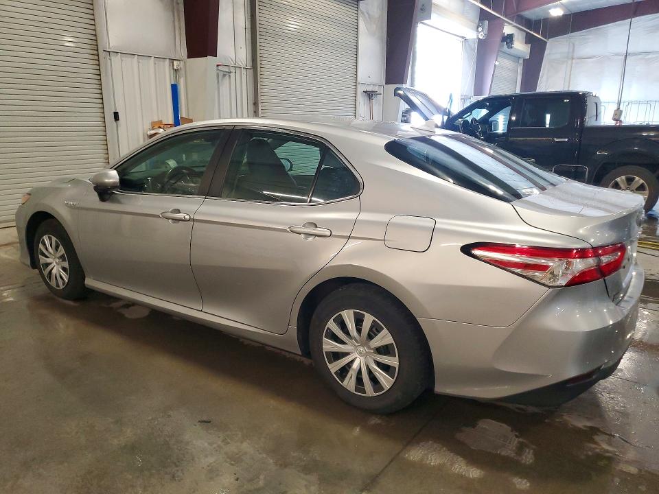 85632035 :رقم المزاد ، 4T1B31HK6KU517273 vin ، 2019 Toyota Camry مزاد بيع