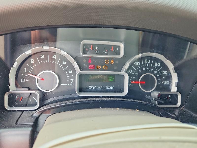 61686976 :رقم المزاد ، 1FMJU1F54BEF34296 vin ، 2011 Ford Expedition مزاد بيع