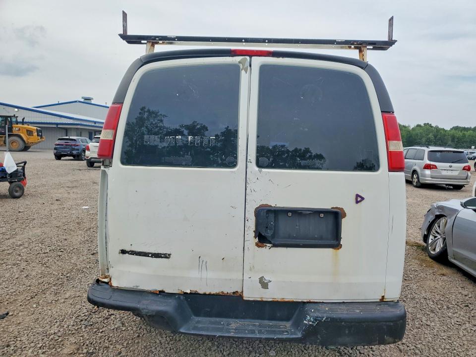 62064496 :رقم المزاد ، 1GCGG25C681147874 vin ، 2008 Chevrolet Express G2500 مزاد بيع