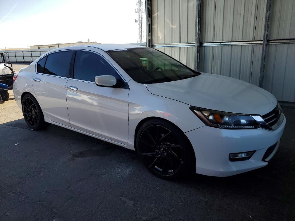 59387796 :رقم المزاد ، 1HGCR2F5XFA230327 vin ، 2015 Honda Accord مزاد بيع