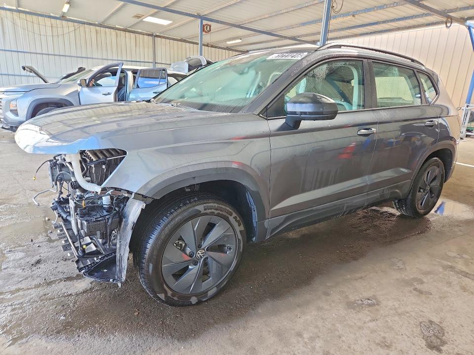 61711216 :رقم المزاد ، 3VV5C7B21TM015307 vin ، 2026 Volkswagen Taos مزاد بيع
