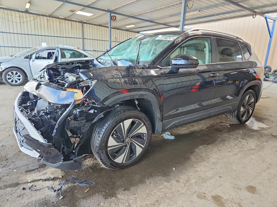 60821436 :رقم المزاد ، 3VVUC7B24TM043615 vin ، 2026 Volkswagen Taos مزاد بيع