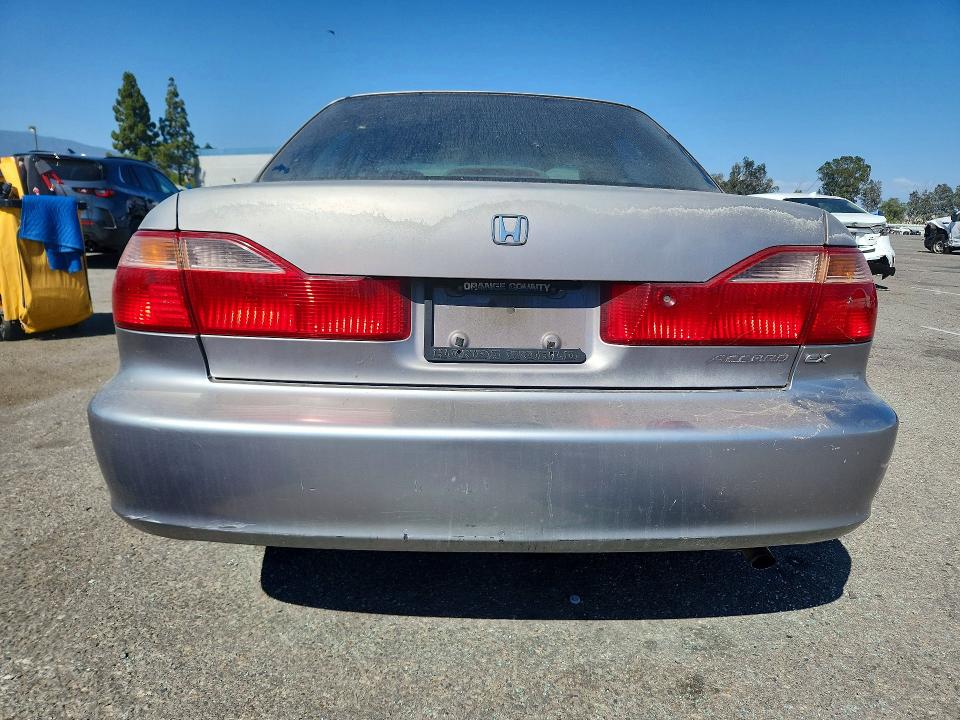 Продажа на аукционе авто 2000 Honda Accord, vin: 1HGCG6672YA077587, номер лота: 61920886