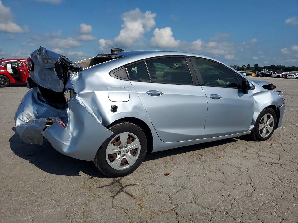 61237386 :رقم المزاد ، 1G1BC5SM6J7216305 vin ، 2018 Chevrolet Cruze مزاد بيع