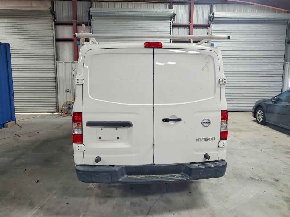 60645276 :رقم المزاد ، 1N6BF0KM1JN805563 vin ، 2018 Nissan Nv مزاد بيع
