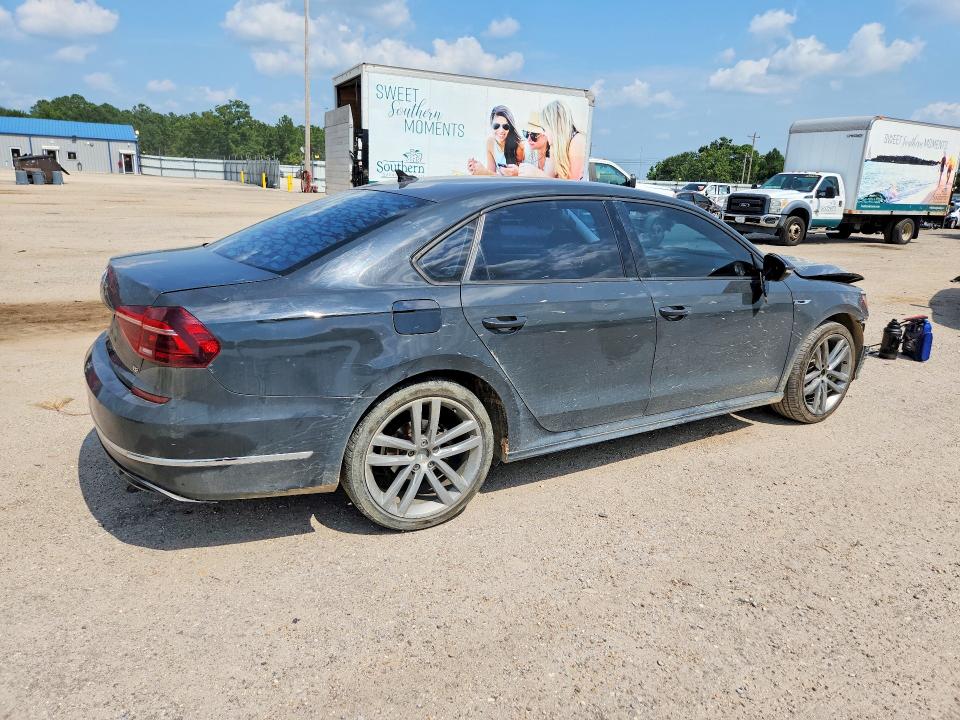 62908666 :رقم المزاد ، 1VWAA7A31JC010603 vin ، 2018 Volkswagen Passat مزاد بيع