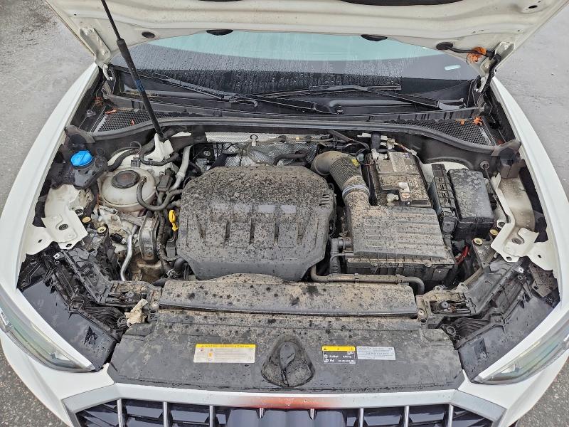 59183986 :رقم المزاد ، WA1DECF3XL1066411 vin ، 2020 Audi Q3 مزاد بيع