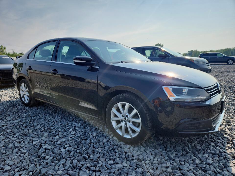 61302276 :رقم المزاد ، 3VWD17AJ2EM289379 vin ، 2014 Volkswagen Jetta مزاد بيع